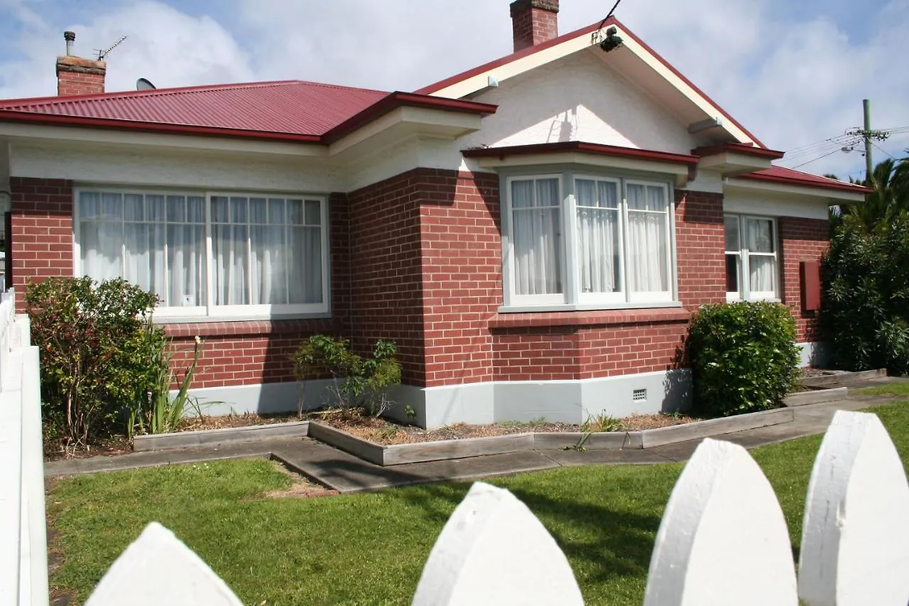 Moonah Central Apartments contacts